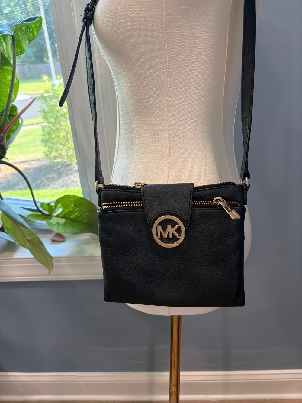 Michael Kors Fulton Black Pebbled Leather Crossbody Wallet Bag